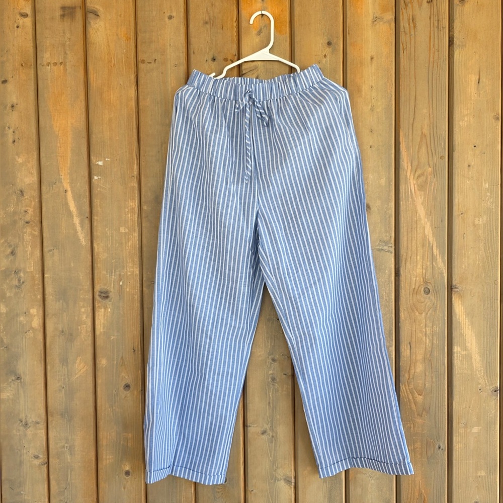 SHEIN Blue and White Striped Fabric
